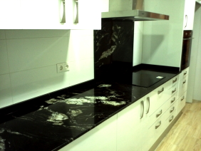 GRANITO TITANIUM DE NATURAMIA